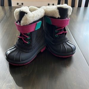 Girls winter boots